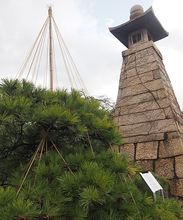 洲崎の高灯籠